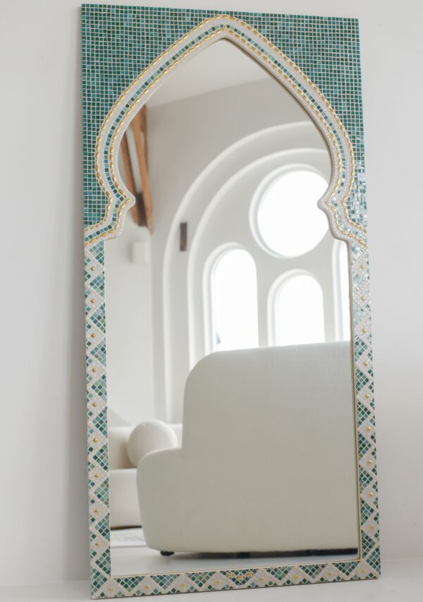 Maraya handcrafted art Designer handmade Luxury Unique bath Mirror petals pure interior pastel modern decoration bathroom bedroom glass Mosaic ©PureReflection