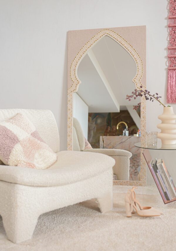 Maraya pink premium handcrafted art Designer handmade Luxury Unique Mirror petals pure interior white organic pink colour modern Mosaic ceramic artisan details ©PureReflection